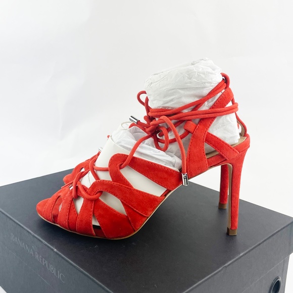 New BANANA REPUBLIC Size 7.5 Jene Suede Heels in Dune Red - Picture 4 of 5